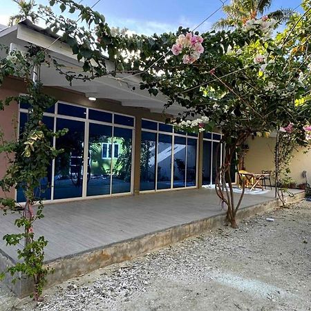 Ferienwohnung Lavender Seenu Feydhoo Addu City Exterior foto