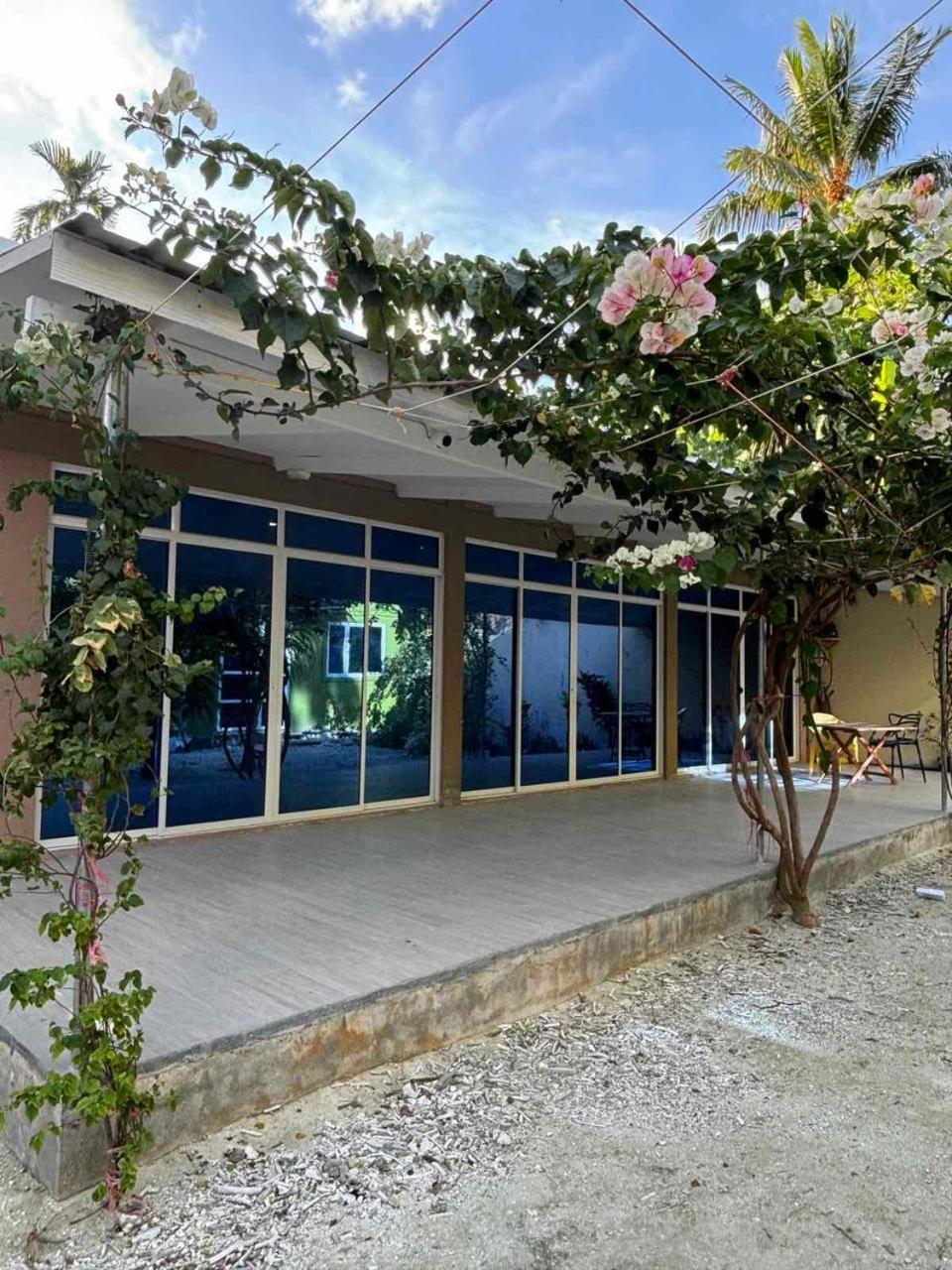 Ferienwohnung Lavender Seenu Feydhoo Addu City Exterior foto